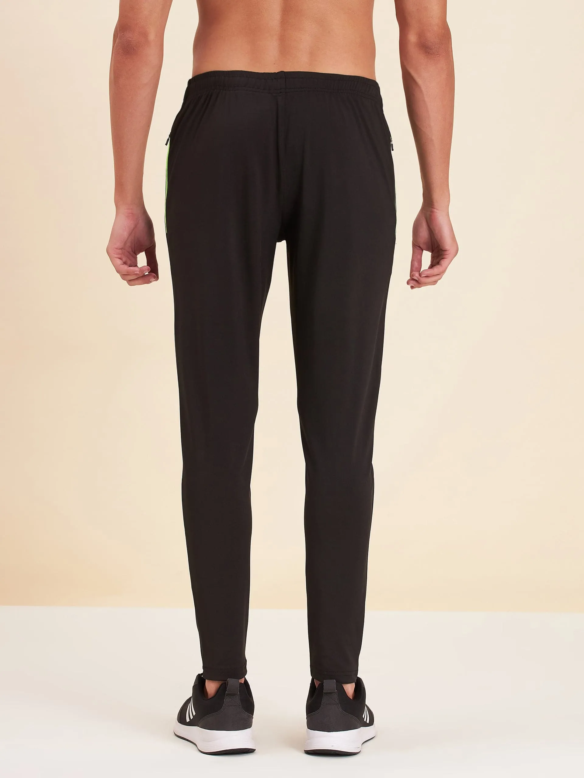 Men's Black Dry Fit Stretchable Slim Track Pants - LYUSH-MASCLN
