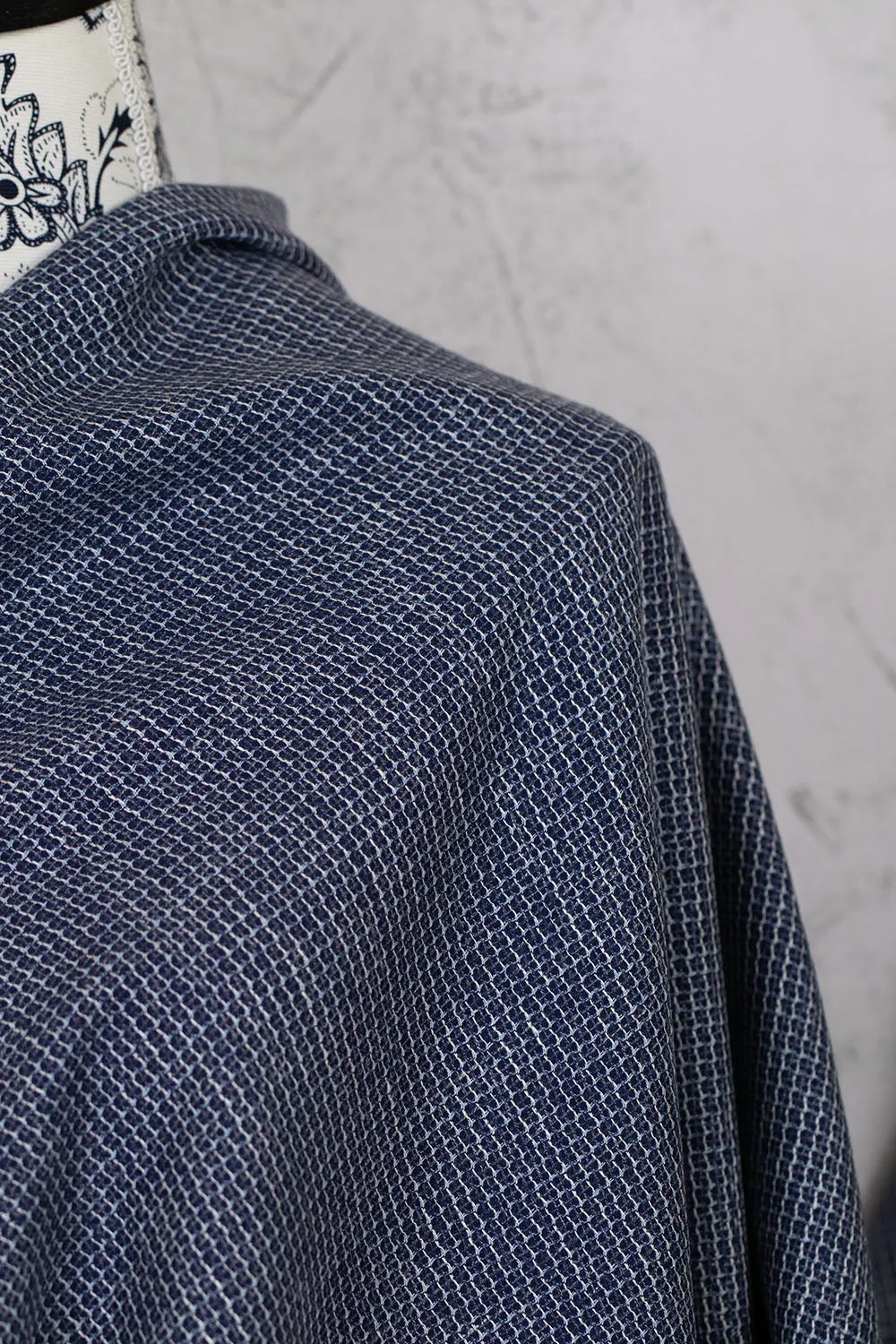 Virgin Wool/Linen Blend Micro Design Blue Indigo